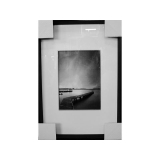 黑白攝影-水畔-(y11791 攝影作品w38xh54cm(含框尺寸)，可指定尺寸) 